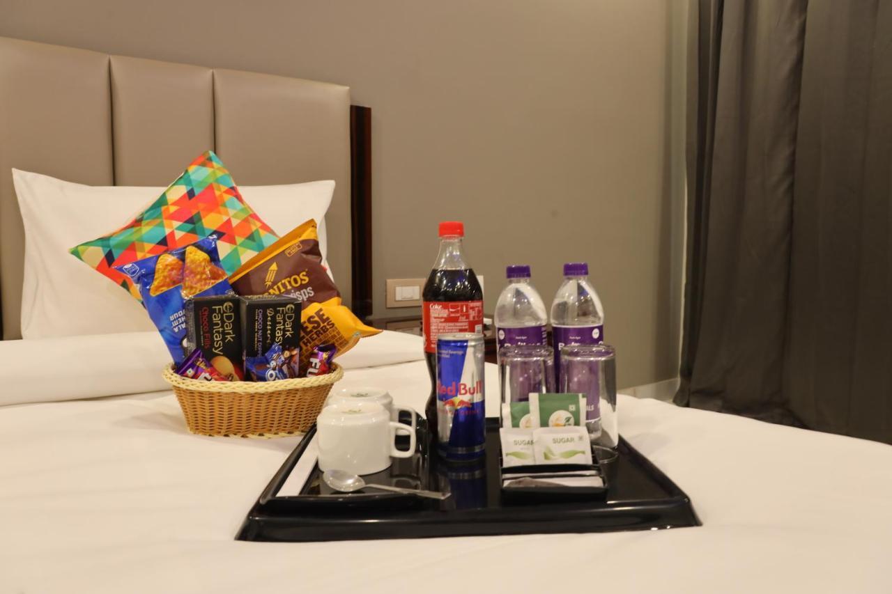 Vaabi Saabi Hotel คูร์เคาน์ ภายนอก รูปภาพ